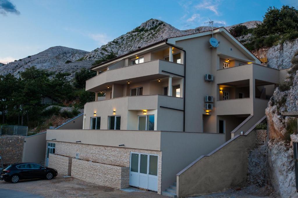 Eola Apartments Stara Baška Exterior foto